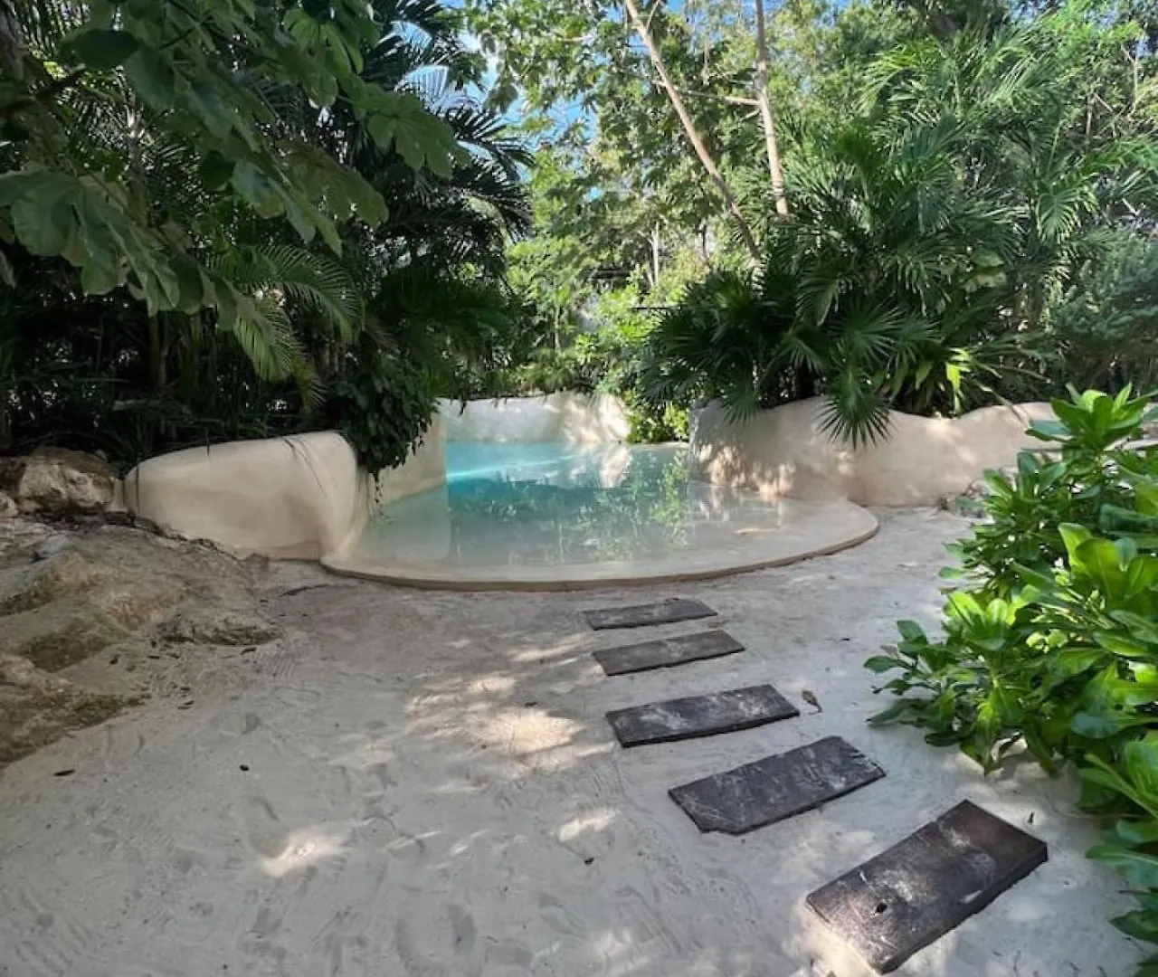 Beautiful Relaxing Condo טולום